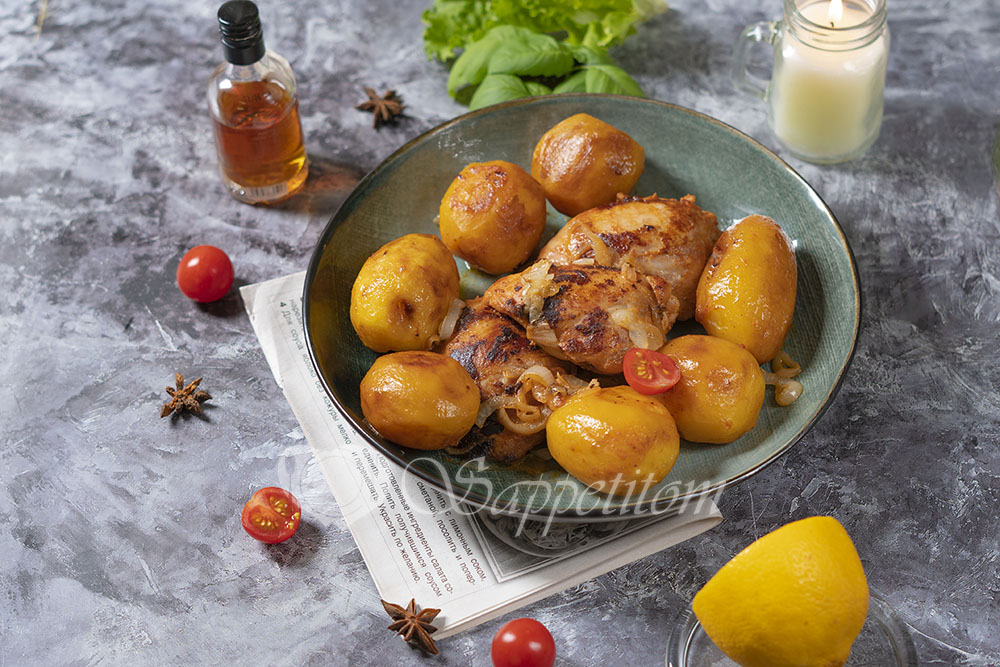 Курица с картошкой на сковороде, Рецепт жареного картофеля с мясом