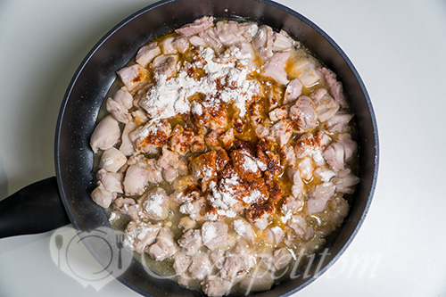 Гуляш из курицы #шаг 3