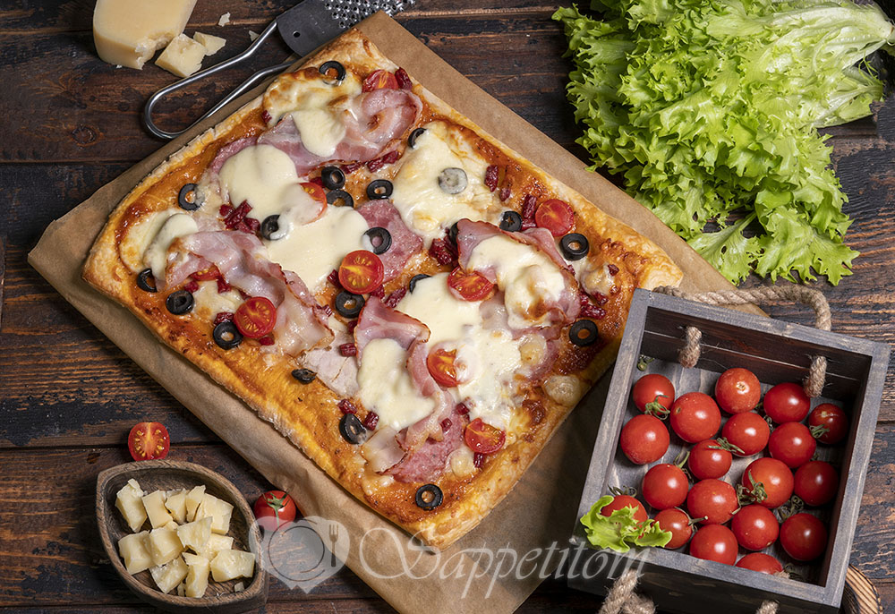 Пышная пицца в мультиварке из готового теста – так вкусно и просто!