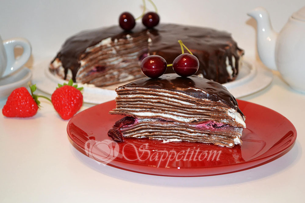 Шоколадный блинный торт с кремом чиз