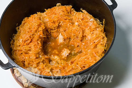 Тушеная капуста с курицей #шаг 11