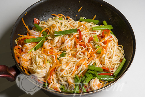 Вок с креветками #шаг 12