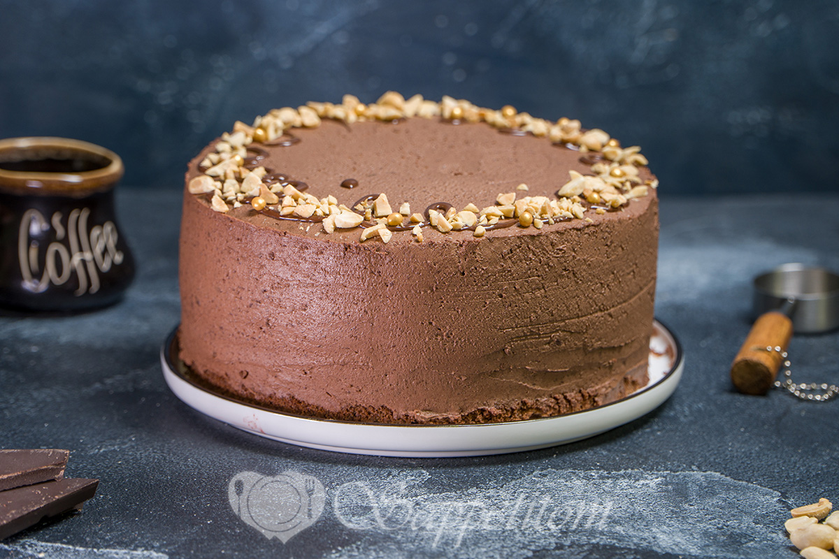 Торт Сникерс